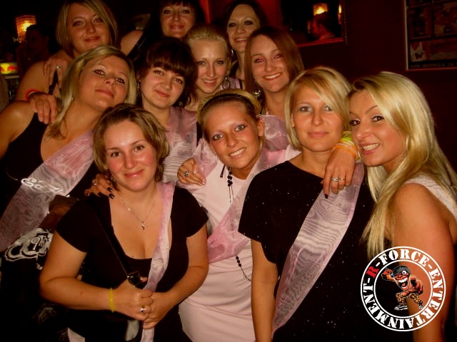 Bild 1 von 168