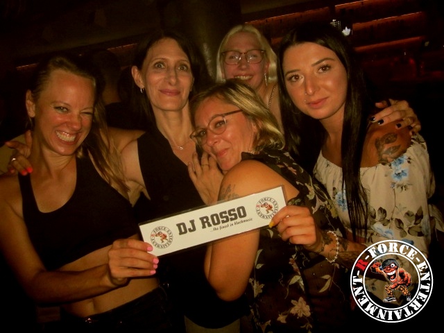 Bild 1 von 76