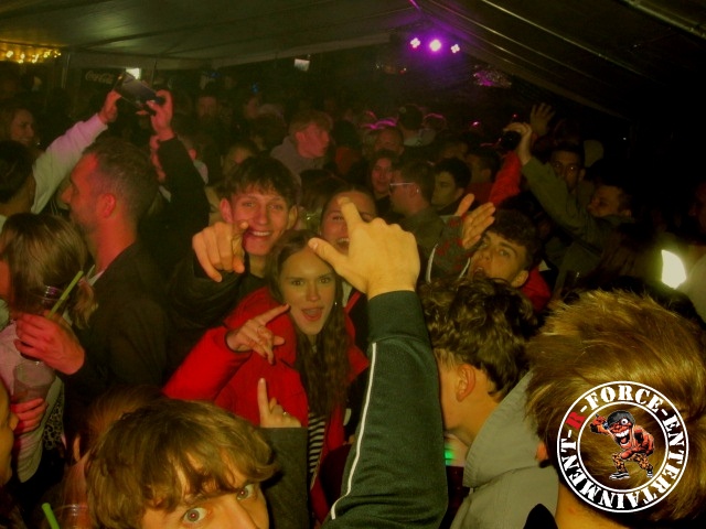 Bild 34 von 107